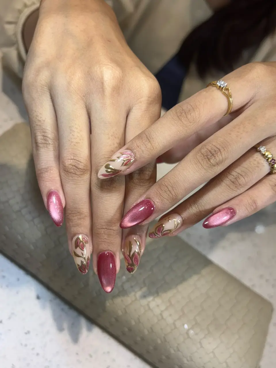 Rose cat-eye nails by Ally 21